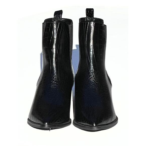 LULU’S Women’s Black faux Leather Embossed Boots - Picture 3 of 5